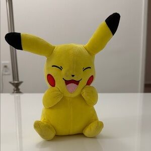 Pokémon Pikachu Yellow Plush Stuffed Animal Toy 2021 Wicked Cool Toys
